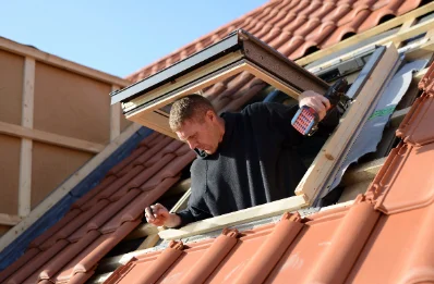 Pose de fenêtres de toit Velux à Chaumussay